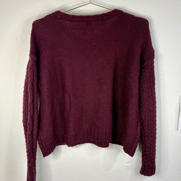 Mudd Burgundy Cable Knit Cropped Sweater - Women's Small Cozy Fall Winter Top - Picture 8 of 10